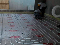 Instalación de tubería para calefacción